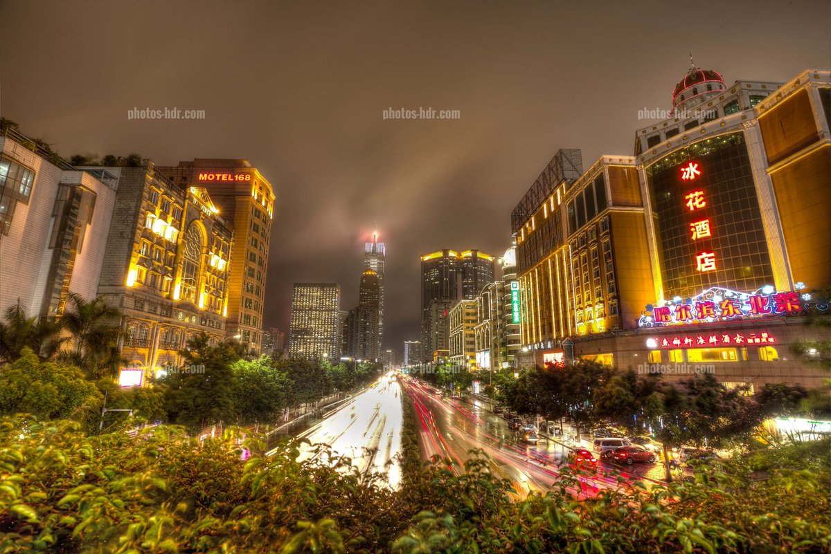 Canton (Guangzhou, sud de la Chine) de nuit. Canton (Guangzhou, southern China) by night.
Pic:<a href="/scangsx/">Jean-Jacques Giordan</a>
#china #hdr #tourism #travel #guangzhou #canton #photography #mood
