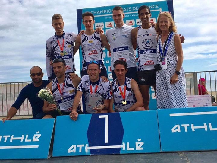 JuSports30's tweet image. Et on commence la journée par les magnifiques championnats @FFAthletisme du 10 kms à Canet en Roussillon du club alésien de l’ #AC2A. 
C’est à lire ci dessous 
jusports30.com/2019/10/lac2a-…
Petit clin d’œil à Pierre Cathy Devarieux de l’ACNAnduze qui termine 6e vétérans.