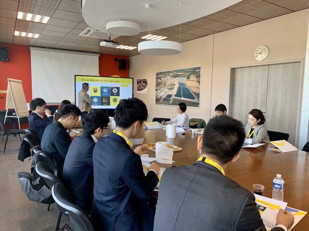 Oranomalvesi's tweet photo. Very proud to welcome our Japanese 🇯🇵customers on our #malvesi facilities this morning.
#narbone is the first step of a french seminar dedicated to visits and meetings with the @Orano teams from MALVESI to #Tricastin, #melox and #lahague site. Have a good stay in France 🇫🇷 ! https://t.co/78cMSQjiKK