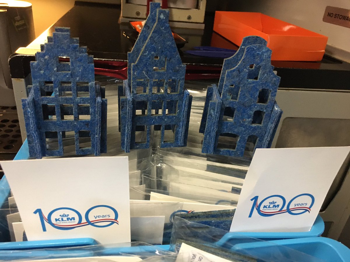 AeronewsGlobal's tweet photo. Happy 100th Anniversary, @KLM! Here’s to the next 100 years above the clouds! To mark this day, every passenger on KLM’s flights operated today around the world receives as a gift an iconic Dutch house made of felt from recycled ladies’ uniforms. 🇳🇱 #klm100 @KLM_press @luchtvaart https://t.co/CdYe5Jdp7T