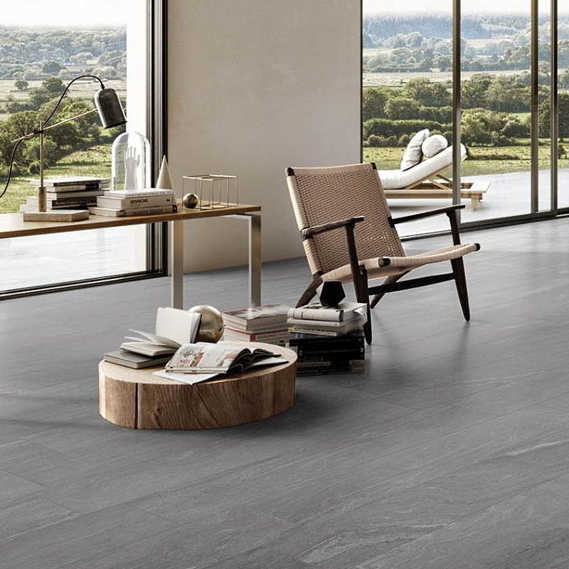 LeerdamMiddag's tweet image. De Supergres Stonework T20 Lugnez is een tijdloze steenlooktegel. Zijn grijze tonen en kleine oneffenheden laten hem stoer ogen in uw interieur.

Wilt u deze tegel thuis? Bekijk hem dan nu op onze website. middagmarmerentegels.nl/catalogus/tege… #middagleerdam #supergres #stonework #T20 #Lugnez