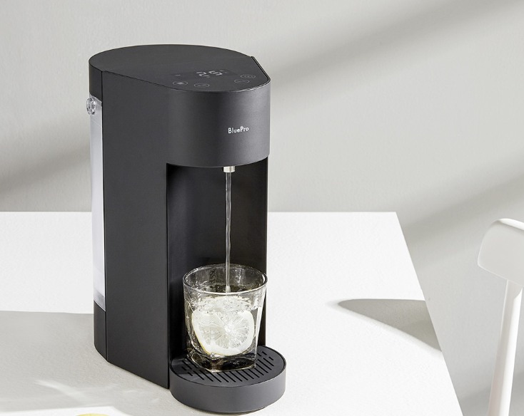 UX_Tech_FR's tweet photo. Voici le BluePro instant hot water dispenser ajouté à la plateforme de vente partenaire de Xiaomi
Eau chaude en 3secondes | 6 températures réglables | Réservoir de 2L | Extraction vapeur à l'arrière
#Xiaomi #BluePro #UniversXiaomi https://t.co/8QInKYl58l