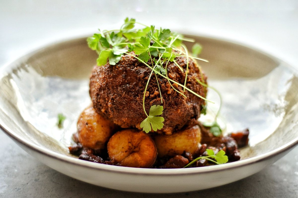 Sylvan Post tweet media