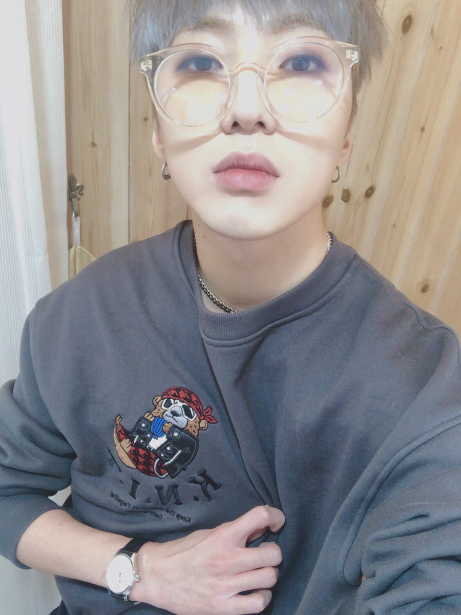 official_yoon_'s tweet photo. K.N.I.T (Keep the Nature In Together) 😊 https://t.co/eG6pbPIdW7