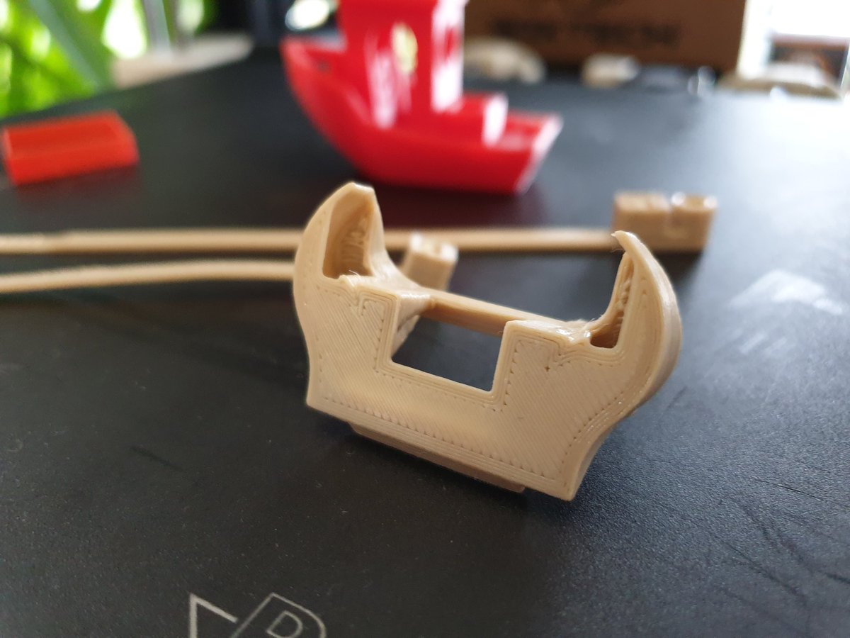 pcpointer's tweet image. First PEEK result with a modified Prusa i3 MK3 from PCPointer.de. print is a fan duct. 

Temp 412/132°C/Chamber : 45-50°C
Print speed: 10mm/s; 0.2mm layer height 

#prusa3d #sliceengineering #pcpointer #mosquitohotend #3Dprinting #3dprint #3dprinted #peek