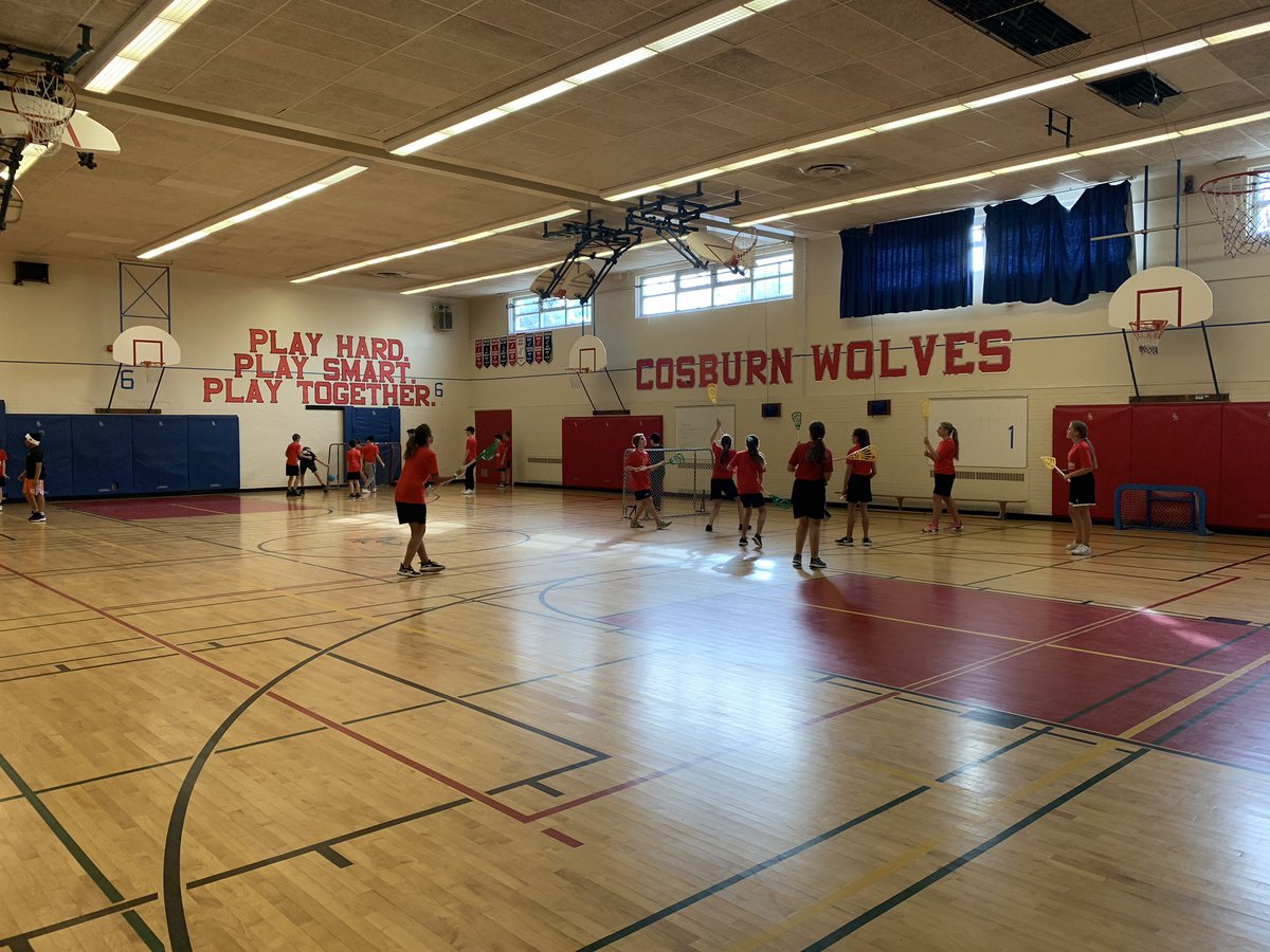 CMS_Athletics's tweet photo. All kinds of territory games today in HPE @CosburnMS @HPE_TDSB @tdsb 
#bordenball #lacrosse #europeanhandball https://t.co/84J4O475Pd