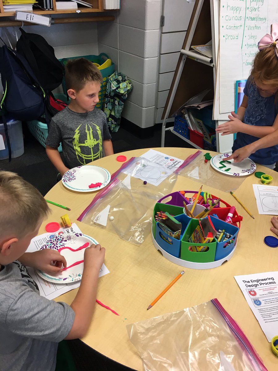 Miss_Jacqui_G's tweet photo. My students are loving the STEM IDEA lessons this year. #TSCIDEA #STEM https://t.co/sYoxZGYzSL