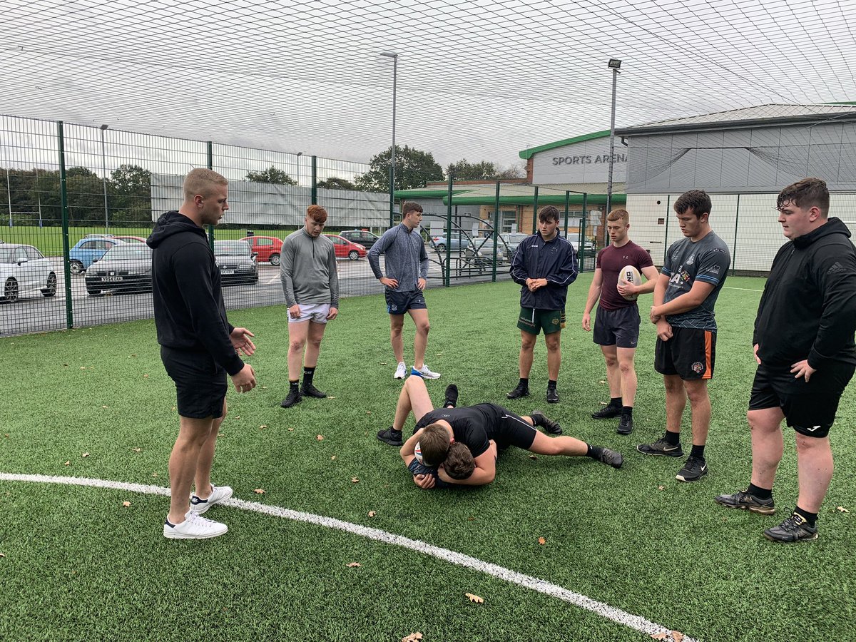 Mattcalland's tweet photo. Thanks to former student @jackashworthx for taking time to come in today @SportandUPS @HopwoodArena Before playing in the super league Grand final this week. Good luck Jack . https://t.co/igwI98DlPL