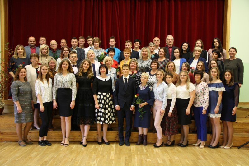 Šī gada 4. oktobrī skolā atzīmējām Skolotāju dienu. Paldies 12. klašu skolēniem un viņu audzinātājām par pozitīvajām emocijām!