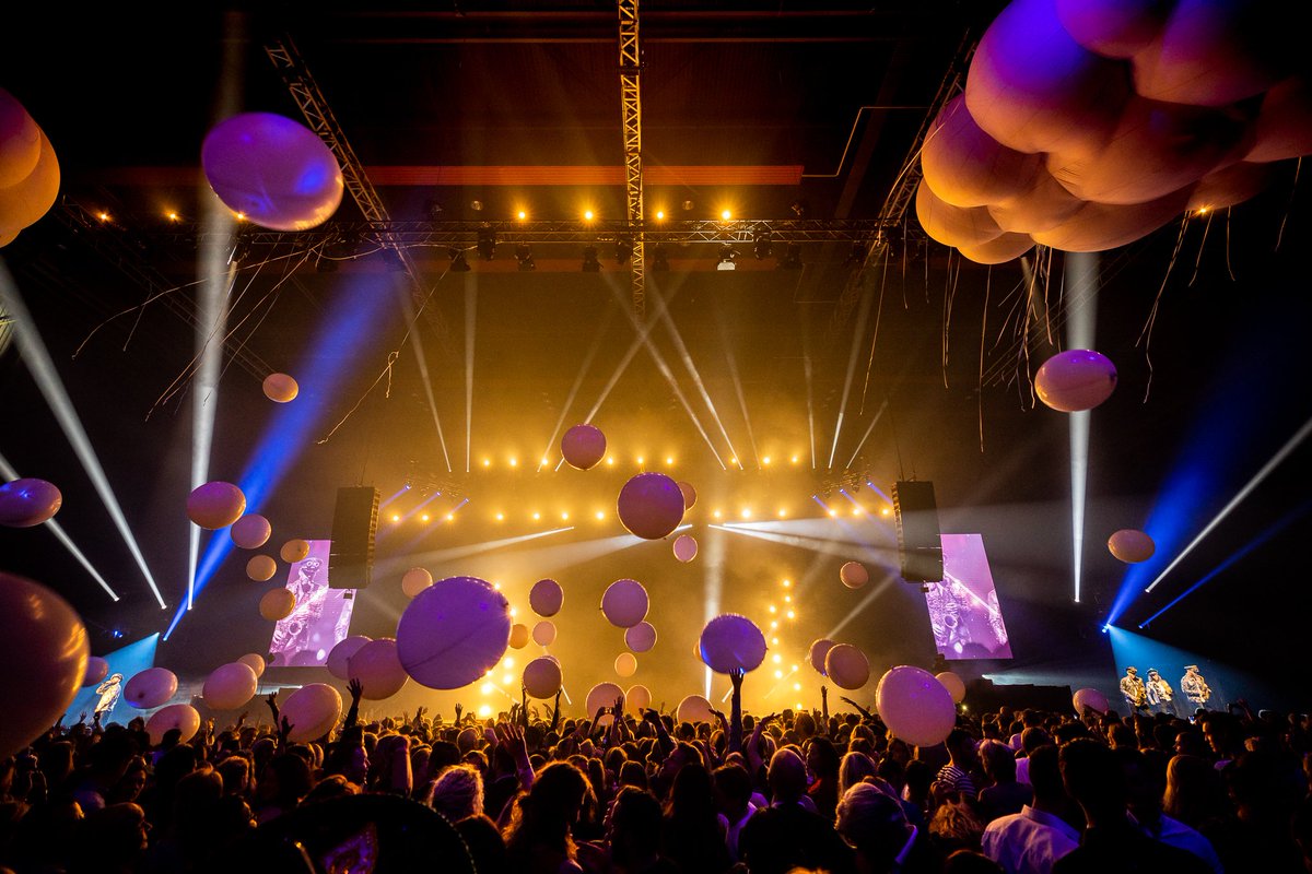 Today is the 100th Birthday of <a href="/KLM/">KLM</a>! Congratulations!
We're proud to contribute to the official celebration. Festivities are still going on. Here some impressions of Day 3 #KLM #Schiphol
Special thanks <a href="/arminvanbuuren/">Armin van Buuren</a> <a href="/xsaga/">Robert Amaya</a> <a href="/Unlimitedproduc/">UnlimitedProductions</a> <a href="/florisheuer/">Floris Heuer</a> #KLM100 #aviation