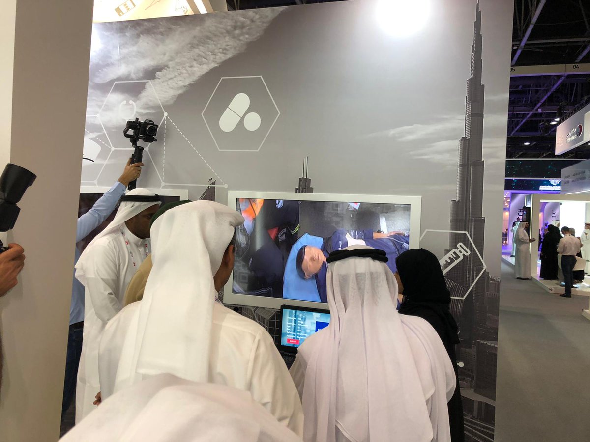becon's tweet photo. becon LIVE @ #GITEX2019 🎉 #Nokia #becon #5Gbecon #live #future #conference #technology #ambulance #5G #demo #DataCenterLove https://t.co/qbNWo8NIO0