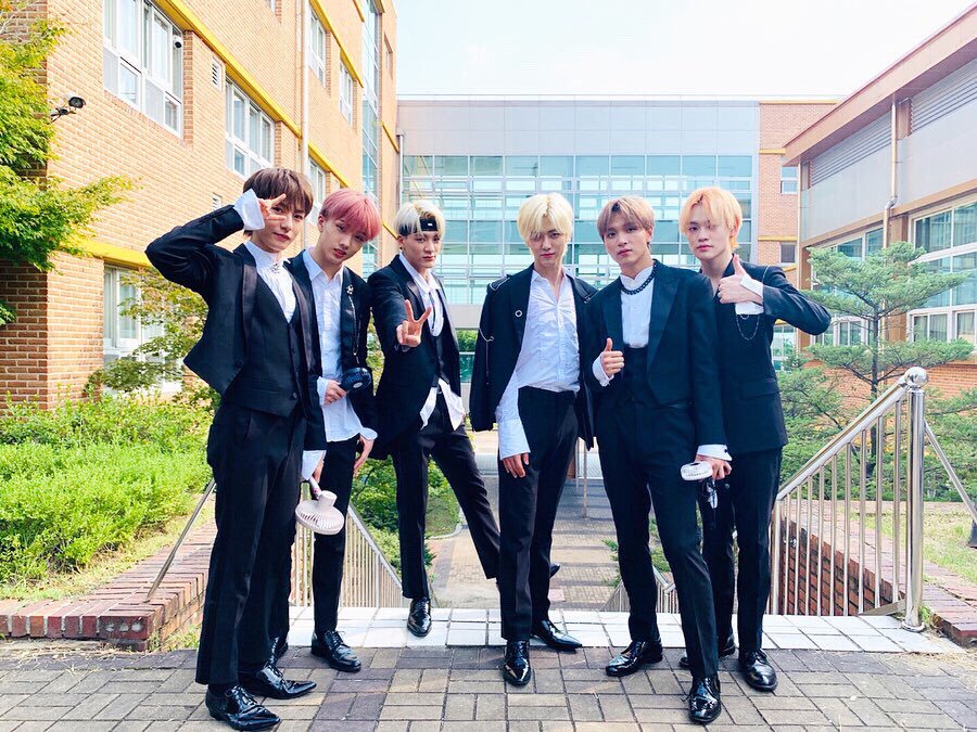 ncthall's tweet photo. 191007 #스쿨어택💚
https://t.co/3Wm80r6qTx
#NCT #NCTDREAM #SCHOOL_ATTACK https://t.co/imX1eHu3ZH
