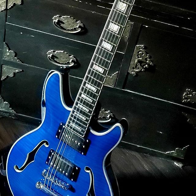 Walked past this in the morning light and thought I'd share. 
Have a great day everyone! ift.tt/2OtUwOL