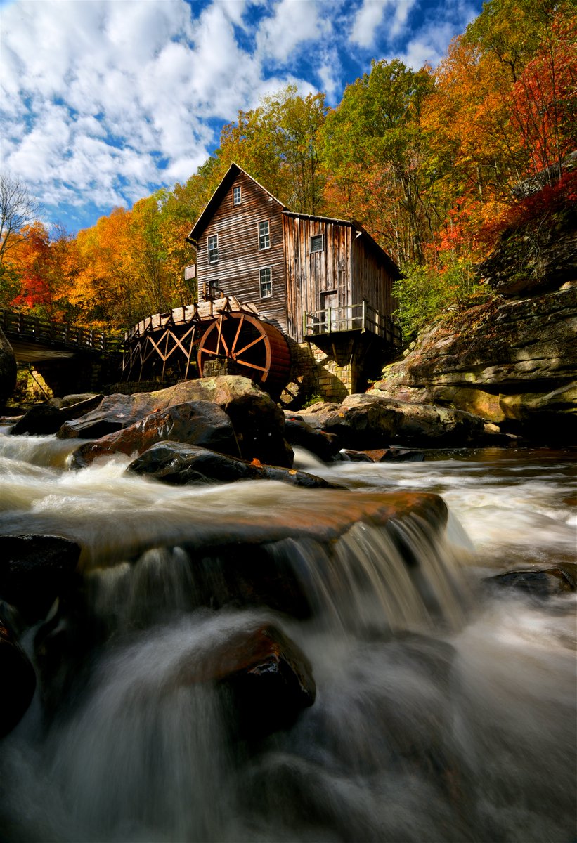 Where's your favorite spot to see the fall foliage in #AlmostHeaven? 

📍 Babcock State Park