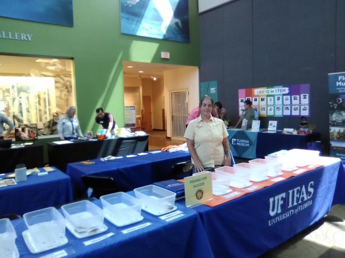 SFFGS_UF's tweet photo. Crystal Hartman, Biologist, loves to spread the word about our #FishingforSuccess program! Last month, she visited the @FloridaMuseum's Educator Open House with live aquatic critters. 🐟 You can see her again Oct 12 at the Outdoor Expo at the Oaks Mall! https://t.co/EQdbJCLPnM https://t.co/LYnFMG4S1Z