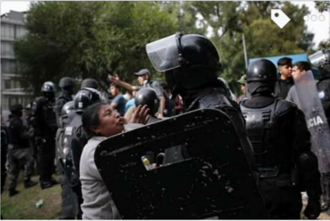 fernandapadil16's tweet photo. #SOSEcuador El gobierno de @Lenin mata al pueblo, los medios de comunicación no lo dicen @CNN @CNNEE 
#ParoNacionalEC https://t.co/mKiBwSOp19