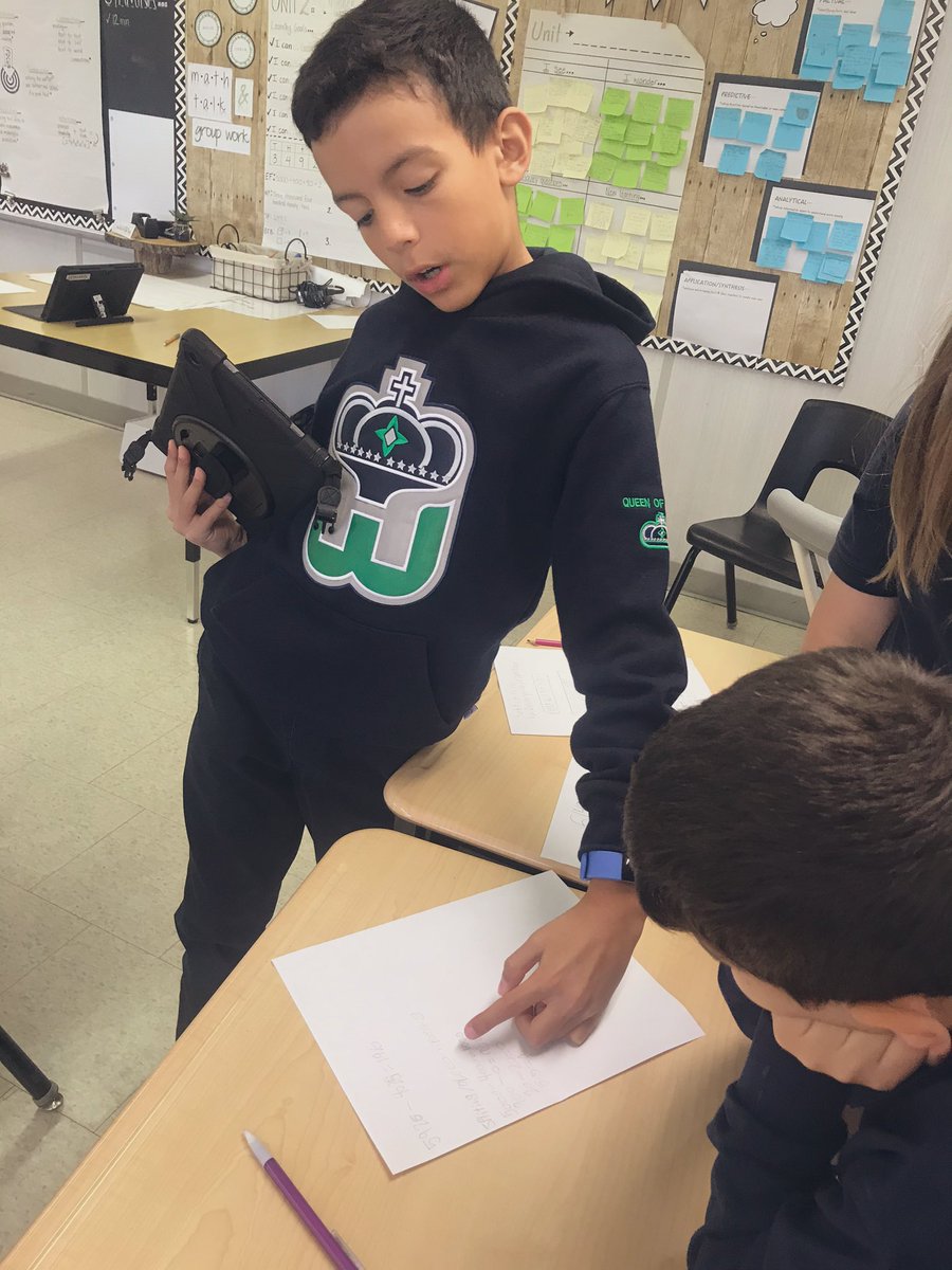 MissL_QoH7's tweet image. We are making subtraction anchor charts today for our class. We are sharing and teaching our strategy with a partner and practicing subtraction questions using our strategies. Tweet by Sean🤟🏻💪🏼 @QHMilton #hcdsbmath