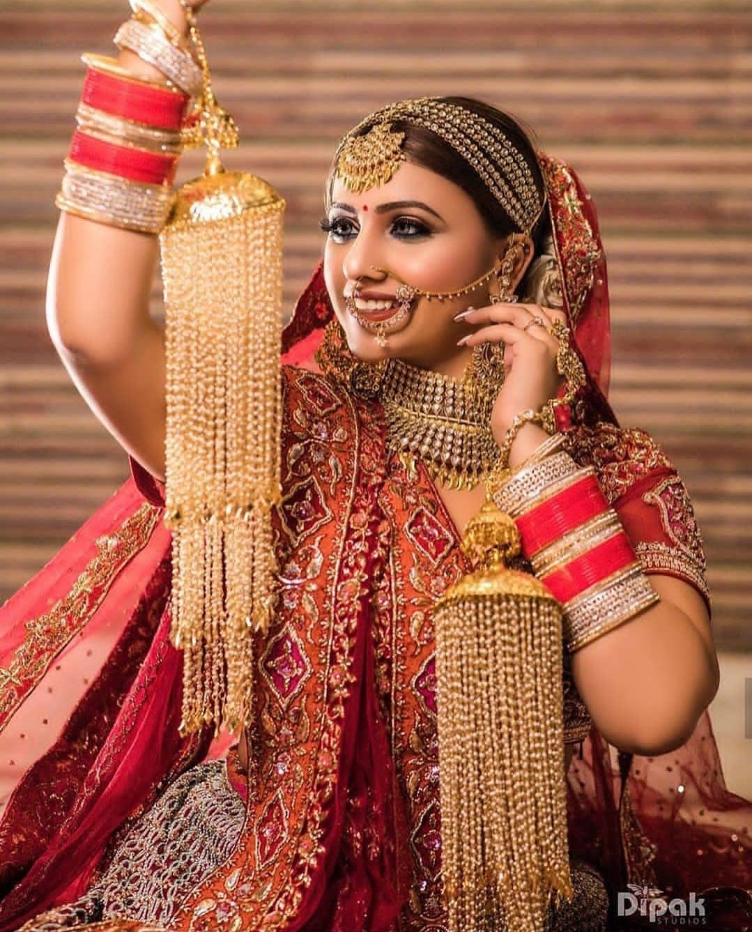 Photography Poses for Female – All the Poses a Bride Needs to See