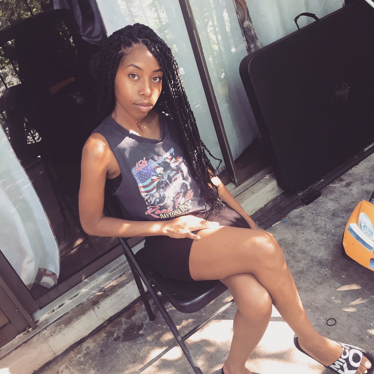 createamoon_'s tweet image. Your favorite creative 🎨💙