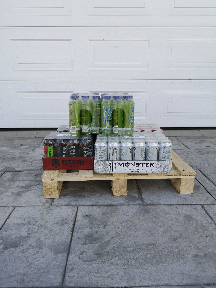 Some mondays are better then others <a href="/MonsterEnergySE/">Monster Energy SE</a> <a href="/Ciszere/">Ciszere</a>