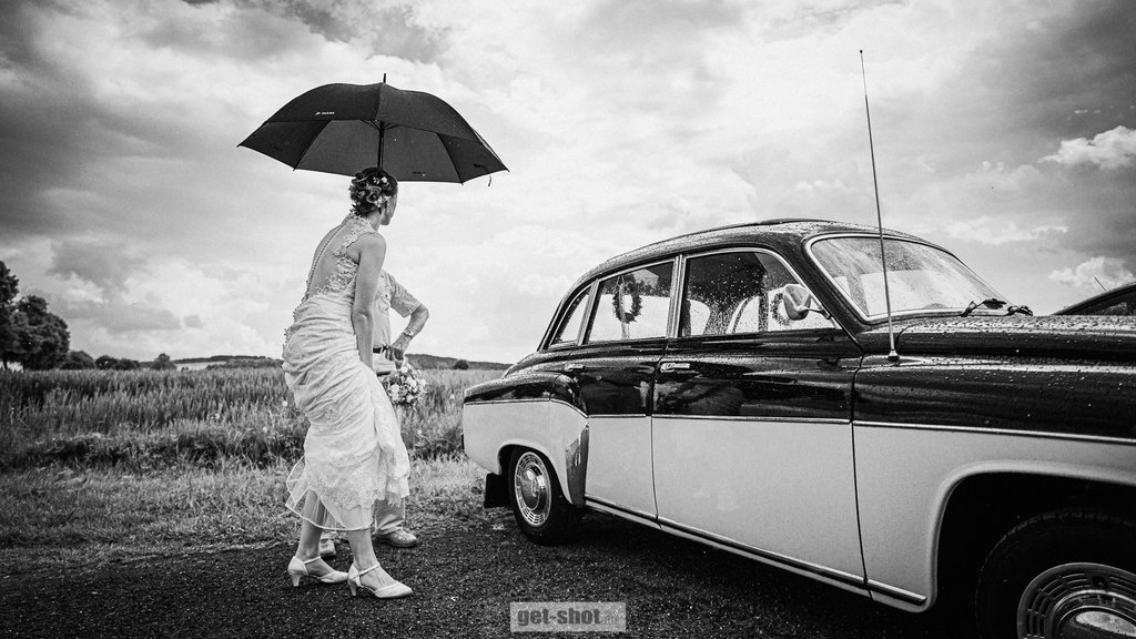 getshotde's tweet photo. #wedding #hochzeit #bride #weddingphotography #braut  #liebe #couple #hochzeitsfotograf #weddingphotographer #bridetobe #hochzeitsfotografie 
 #belovedstories #GetShot #heiratenindresden #loveandwildhearts #loveshots  #dresden #verliebtindresden 
#fotografdresden https://t.co/LBSp9zxLMm