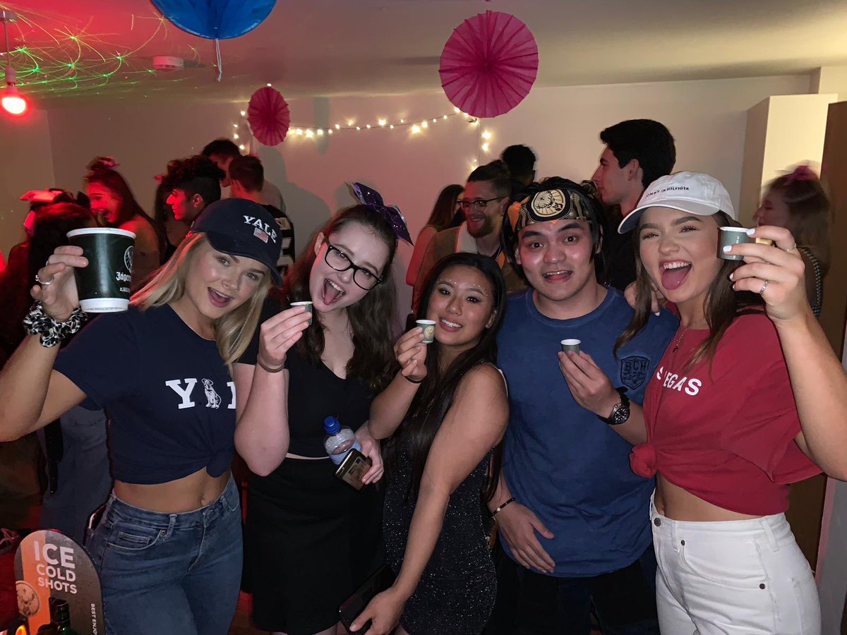 Waves Cheerleading 🌊 tweet media