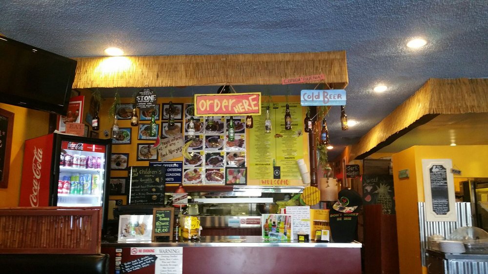 chacharestrn's tweet photo. Quality Food, Service, Atmosphere, &amp; Value! For pickups and reservations, Call Cha Cha Chicken Today! At (818) 672-2130 #ChaChaChicken #Northridge #CaribbeanCuisine #Chicken #ChickenLovers #TakeOutFood #DineIn https://t.co/HnuGHBnkYY