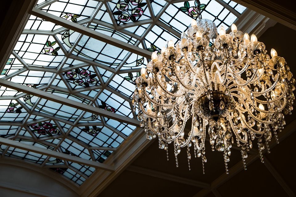 A versatile property which we recommend you envisage as a ‘blank canvas’ for your unique occasion.

#wedding #weddings #weddingvenue #surrey #rdh #robertdenholmhouse