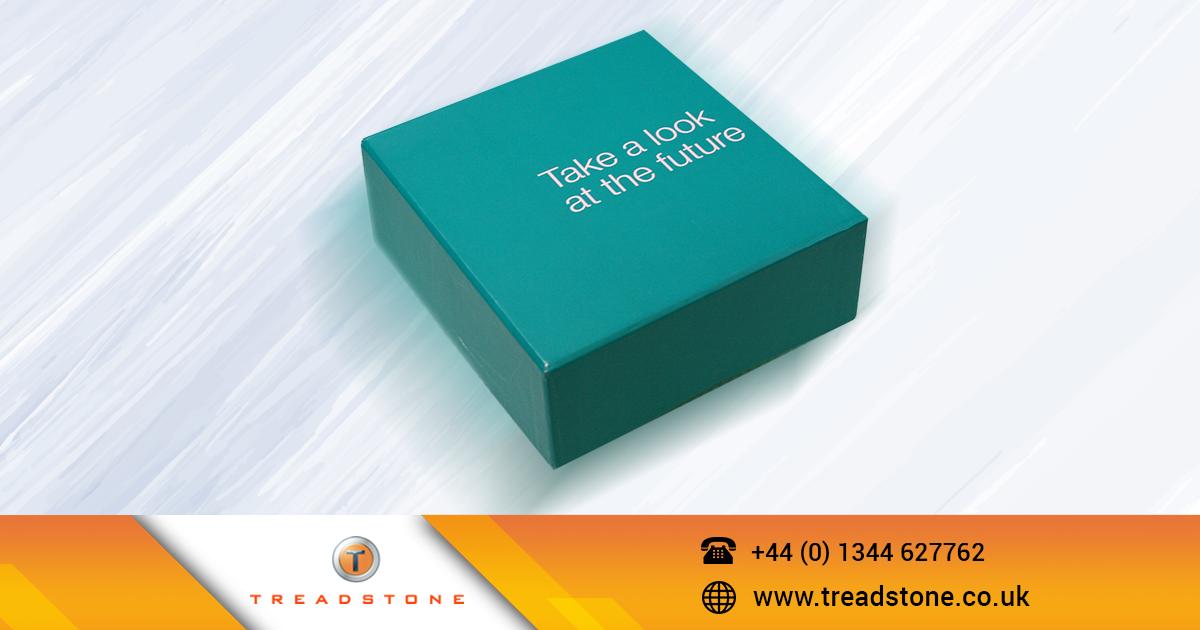 A classic box for a premium product, where the simple design helps to communicate the high quality of the brand.

#treadstone #personalizedpackaging #luxurypackaging