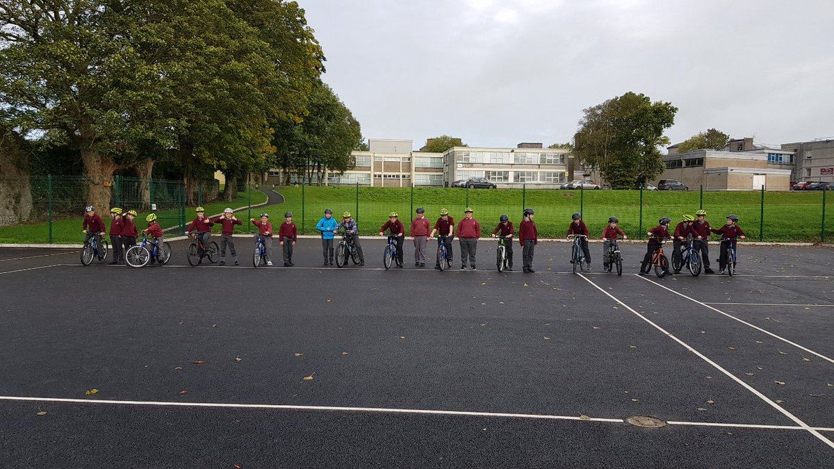 Cycle Right course starting for 5th classes today. With thanks to @AnTaisce @TipperaryCoCo and @TipperarySports #newactivities