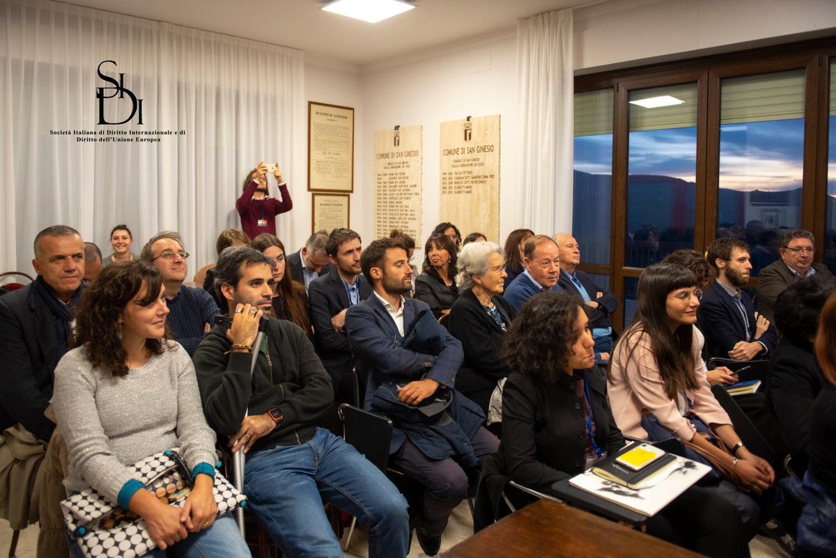 SIDIorg's tweet photo. @SpagnAndrea @BartoliniGiulio @lorenzo_gradoni @RegioneMarcheIT @UniMC @BajGiulia @RicoGentiliman Incontro tra #dottorandi di ricerca in #dirittointernazionale e diritto #UnionEuropea #AlbericoGentili #SanGinesio #3_5ottobre2019 @SIDIorg https://t.co/OfciQMJtuX https://t.co/D4vUbUUb4a https://t.co/dFTEcSsVdT https://t.co/p0tzTeRlrd