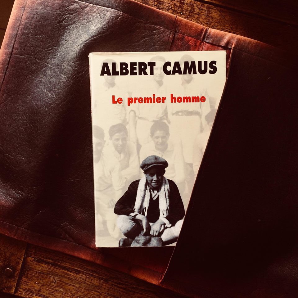 AlbertCamusOff's tweet photo. "Il ne désirait aucune place, mais seulement la joie, les êtres libres, la force et tout ce que la vie a de bon, de mystérieux et qui ne s’achète et ne s’achètera jamais".

---- Albert Camus, Le Premier Homme https://t.co/KIZmVBovm1