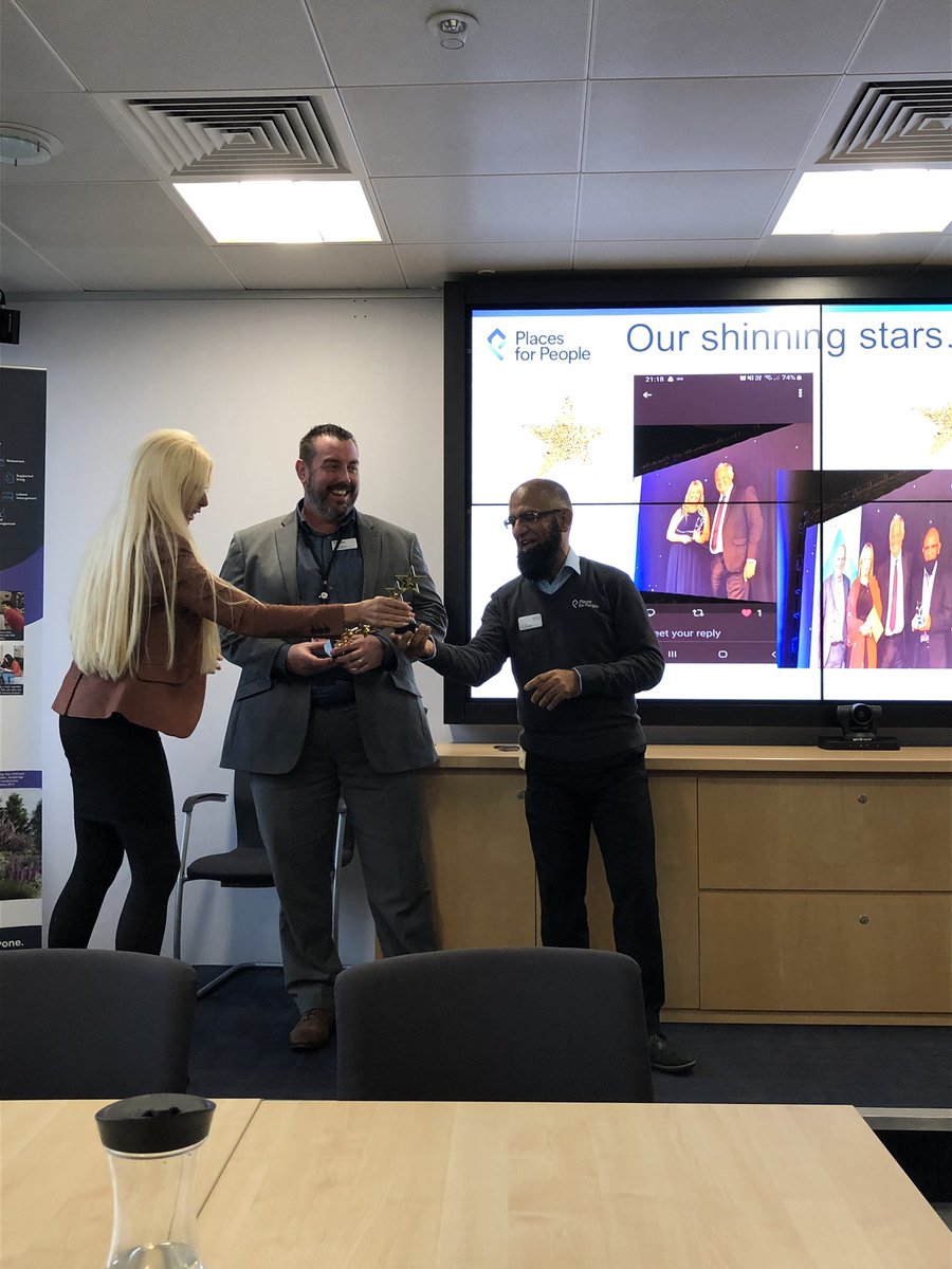 Absolutely delighted to recognise and commend colleagues @placesforpeople Place Team @pfpsupport #CShero #CustomerServiceWeek #CustomerService #NCSW19 delivering a fantastic customer experience . Well done to everyone #pfpspirit