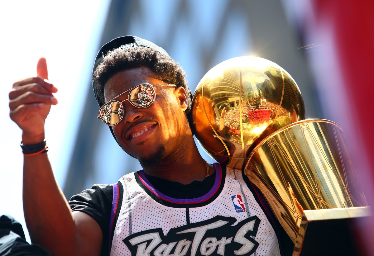 BleacherReport's tweet photo. Kyle Lowry and Raptors agree on a one-year, $31M extension, per @wojespn
Lowry won't be a free agent until July 2021 https://t.co/N4J85x2Urs