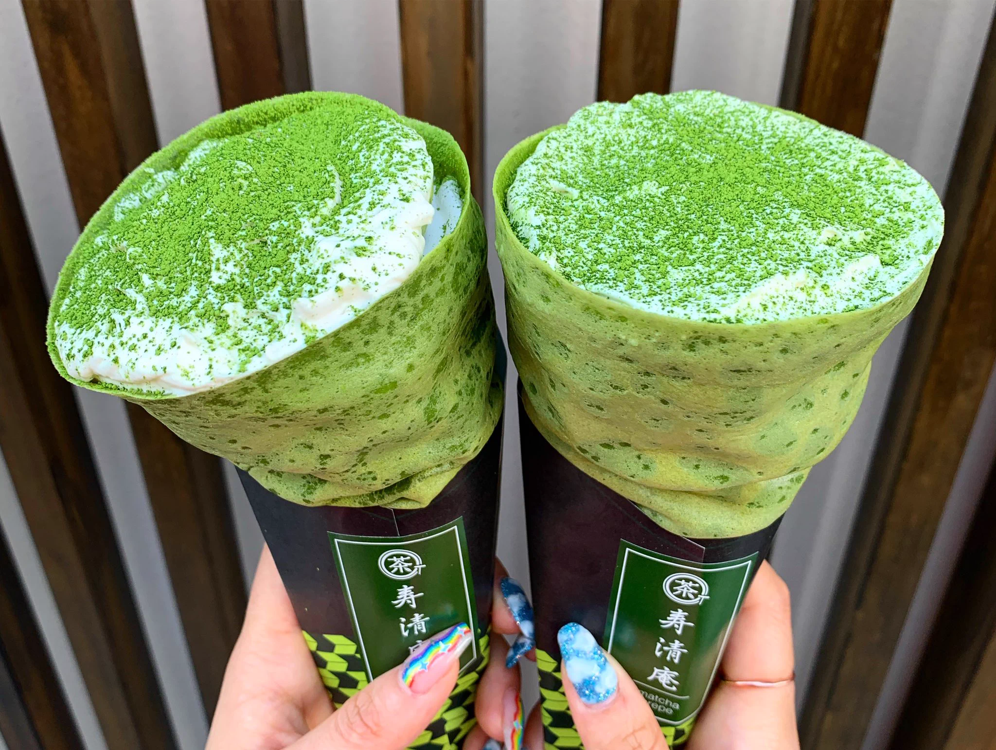 抹茶好きさん必見。浅草の抹茶クレープ専門店「寿清庵」の禁断のクレープ。ティラミスクレープがかなりおいしいそうです。