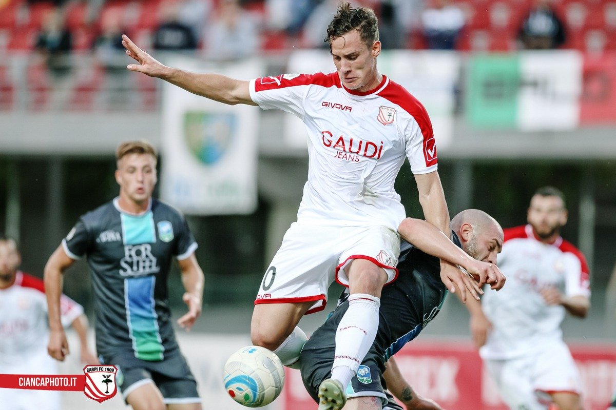 ac_carpi's tweet image. 📽️ riviviamo la bella vittoria di ieri negli highlights di #CarpiFeralpiSalò ➡️ bit.ly/2Mjqs63
#FORZACARPI ⚪️🔴
#CapFer