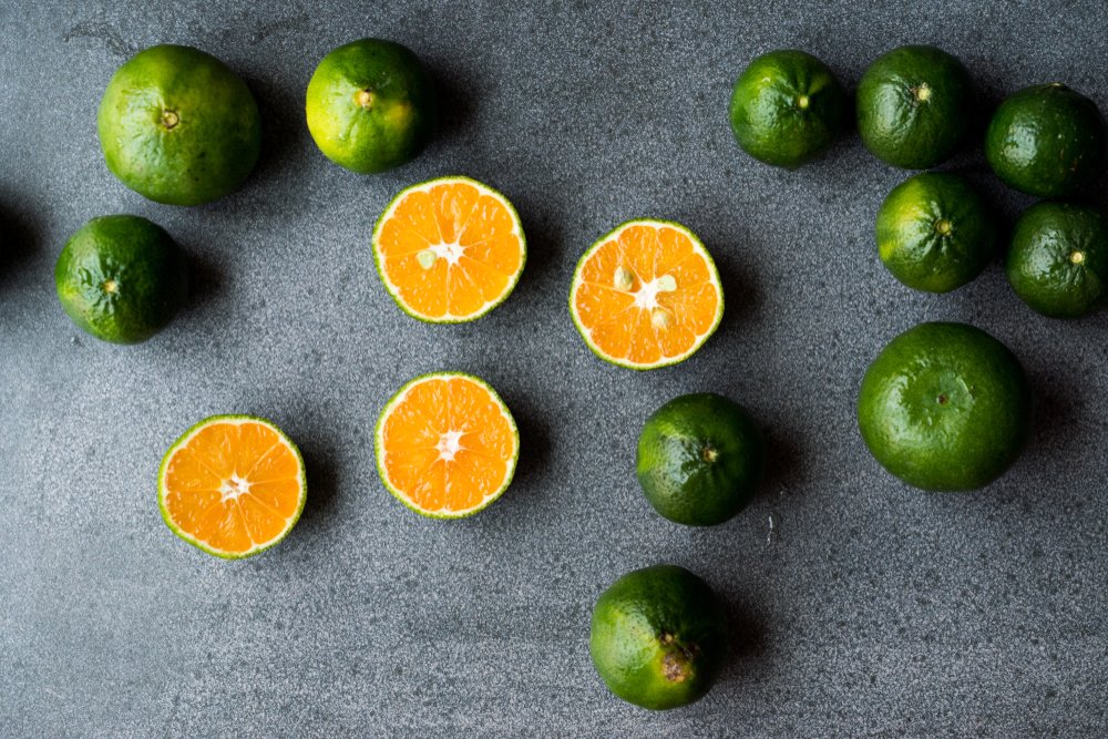Delifreshltd's tweet photo. Hello πππ
Green Skinned satsuma anyone, the flavour is RADICAL πͺπͺπͺ
#greenfruit #satsuma #chef #chefs #chefsocial #flavour #delifresh #fortheloveoffood https://t.co/KzmM0hQky2