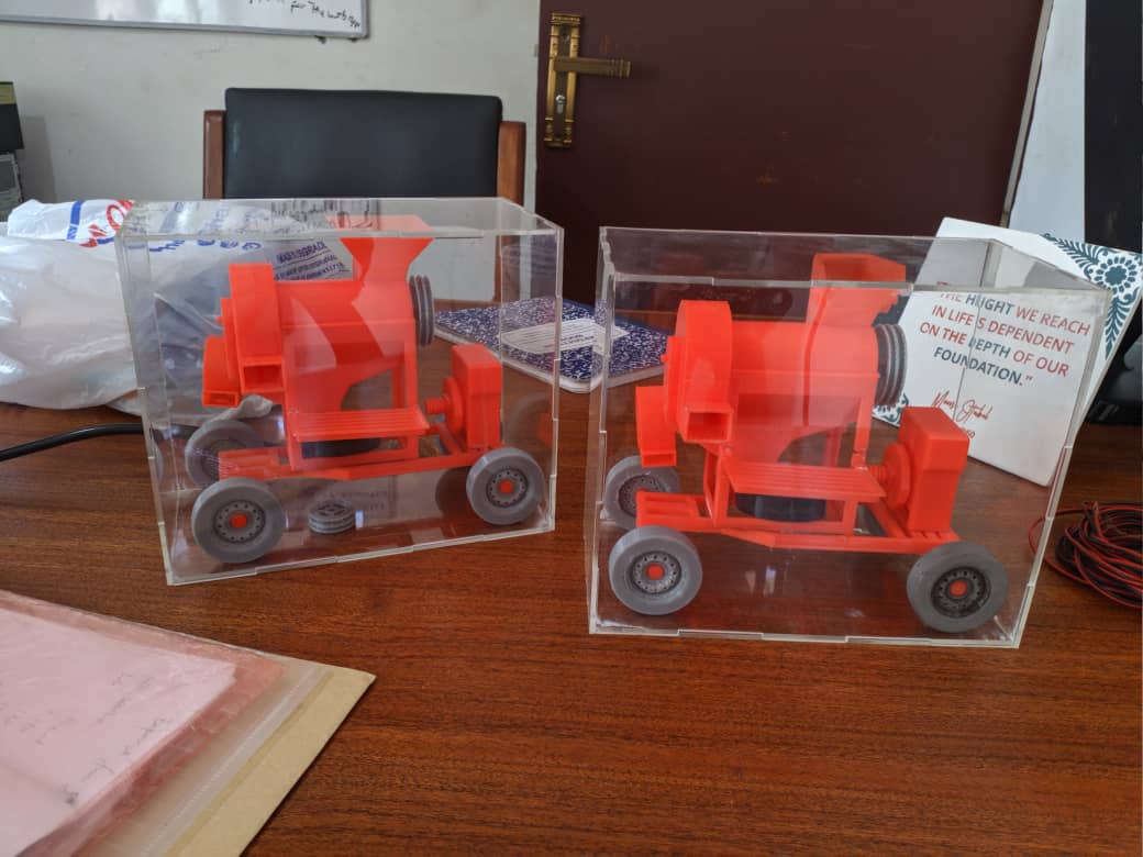 AppiagyeiJeffB's tweet image. #SAYeTECH has dedicated workers focused on developing climate-smart agricultural machinery for Africa. #AfricabyAfricans #Youth #DisruptHunger