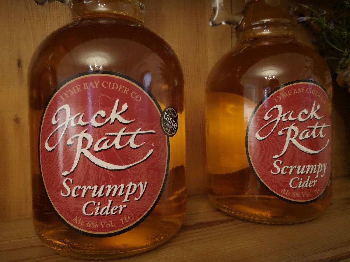 Whether it's a birthday hamper or trying a new locally made drink at the weekend - @Emporiumseaton will have something for you. 

From Devon Chilli Farm produce to artisan gins and mixers, it's the perfect place for an edible treat. 
 
#VisitSeaton #IndependentSeaton