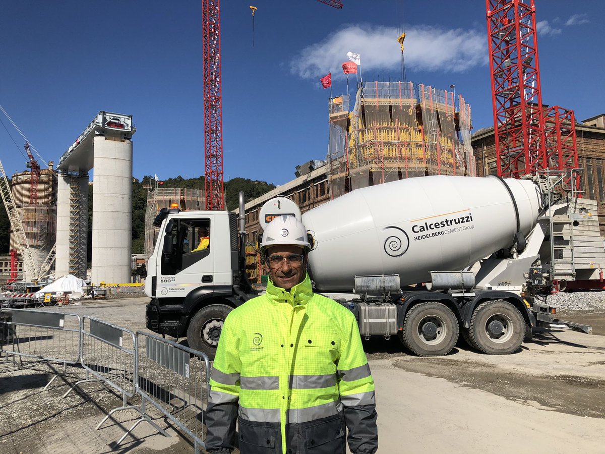 A #Genova oggi in visita al cantiere del Nuovo Ponte di Genova. Cantiere esemplare per sicurezza, organizzazione e coordinamento. Grande orgoglio per #Italcementi e #Calcestruzzi esserne parte.