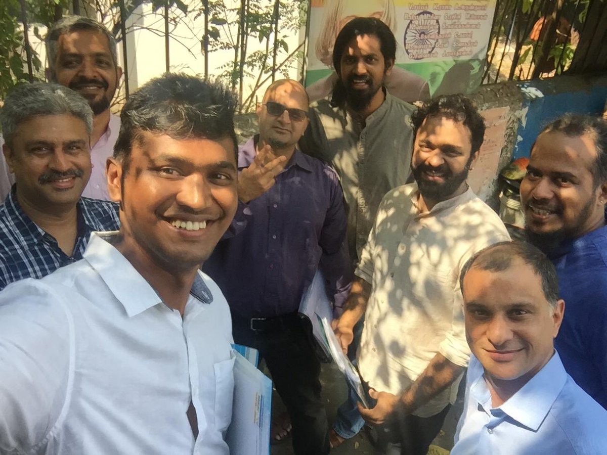 nikhilvpai's tweet photo. “Agamified” 😝

Hanging out with the boys from Agam.
.
.
.
#agamtheband #nixonthemix #fohengineer #livesoundengineer #adreamtoremember #carnaticiscool #livesound #metalmusic #technicaldirector #techdirector https://t.co/pMtUsLXG2K