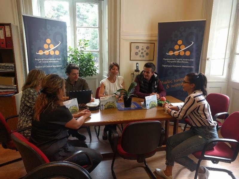 MedkovaKaterina's tweet photo. Working with local stakeholders is essential for developing the #biobased #circulareconomy in #BIOREGIOproject regions. Read more about what has been discussed in the region of Central Macedonia, #Greece: https://t.co/29ofkj1P0I.
@interregeurope @Aristoteleio #lhtee https://t.co/SZkXpVVnAL