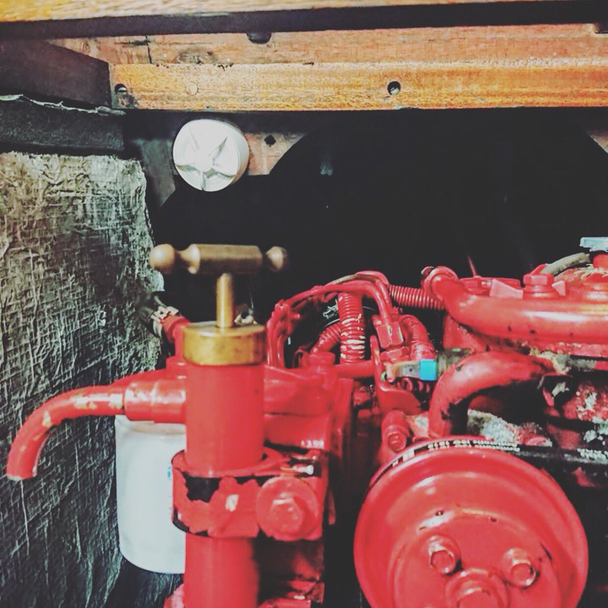 The seasons are changing once again and #winter is only a few weeks away. CAVIUS want to share some tips and advice on keeping your #boat safe during the winter months with the CAVIUS Smoke and Flood/Water #Alarm.
Read our top tips here: cavius.uk.com/flood-alarms-f…