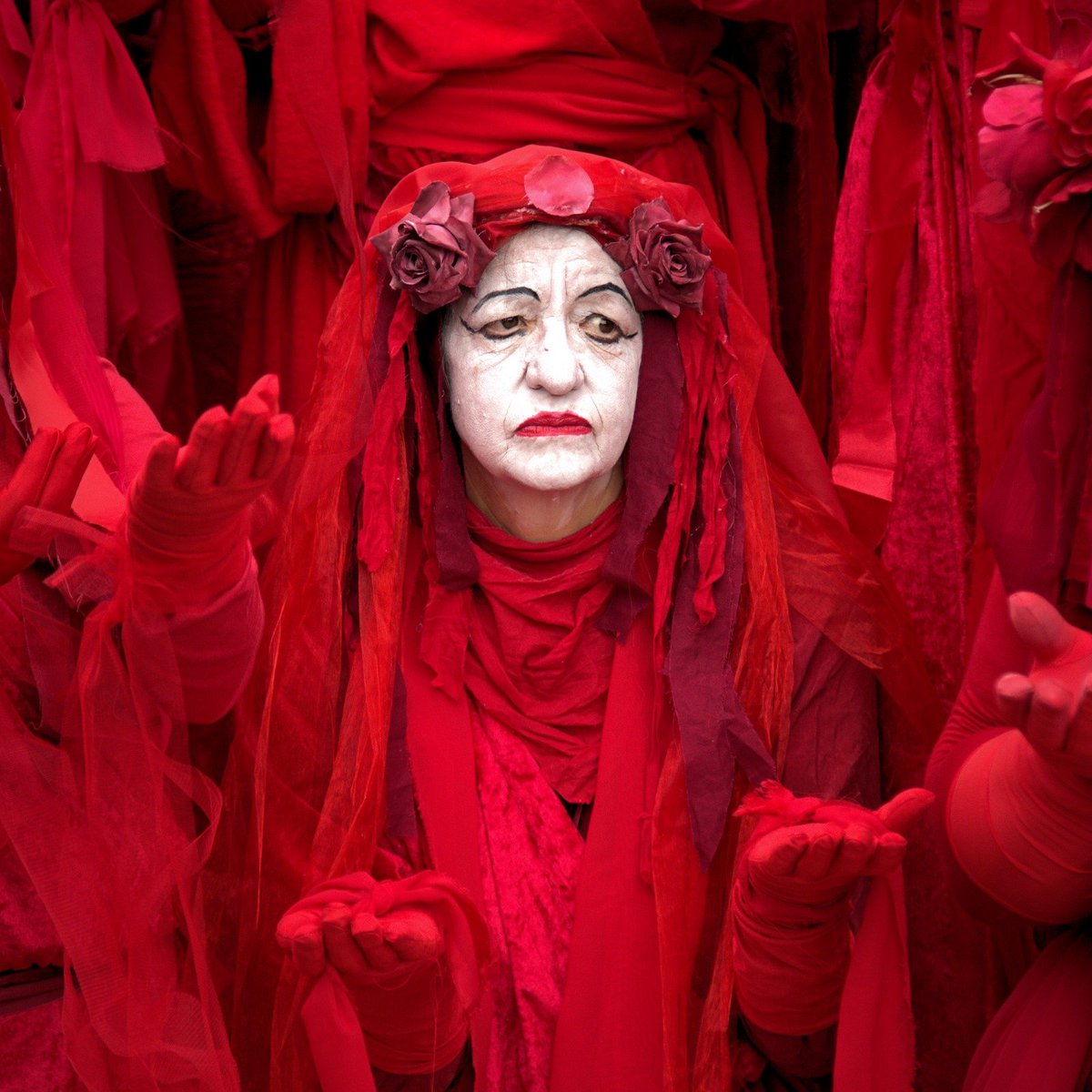 XRebellionUK's tweet image. All sites now taken! Join us over the next two weeks and support our rebels.

rebellion.earth/act-now/join-u…

Here's the full media briefing on what to expect: rebellion.earth/2019/10/04/eve…

Parliament declared a climate &amp;amp; environment emergency but the government did nothing.

#EverybodyNow