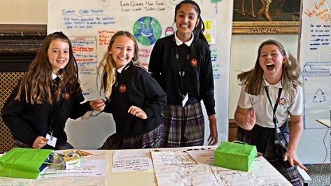 StephenWarwick2's tweet photo. Five hundred students were inspired by our IBM UK Lab secondary schools programme in the past month. 

We introduced the Smarter Schools event at the start of this new academic year, as my LinkedIn post explains:
https://t.co/qLMH7iuqKL

#STEM #IBMUKLab #Hursley #IBMVolunteers https://t.co/ykvg3YXXpC