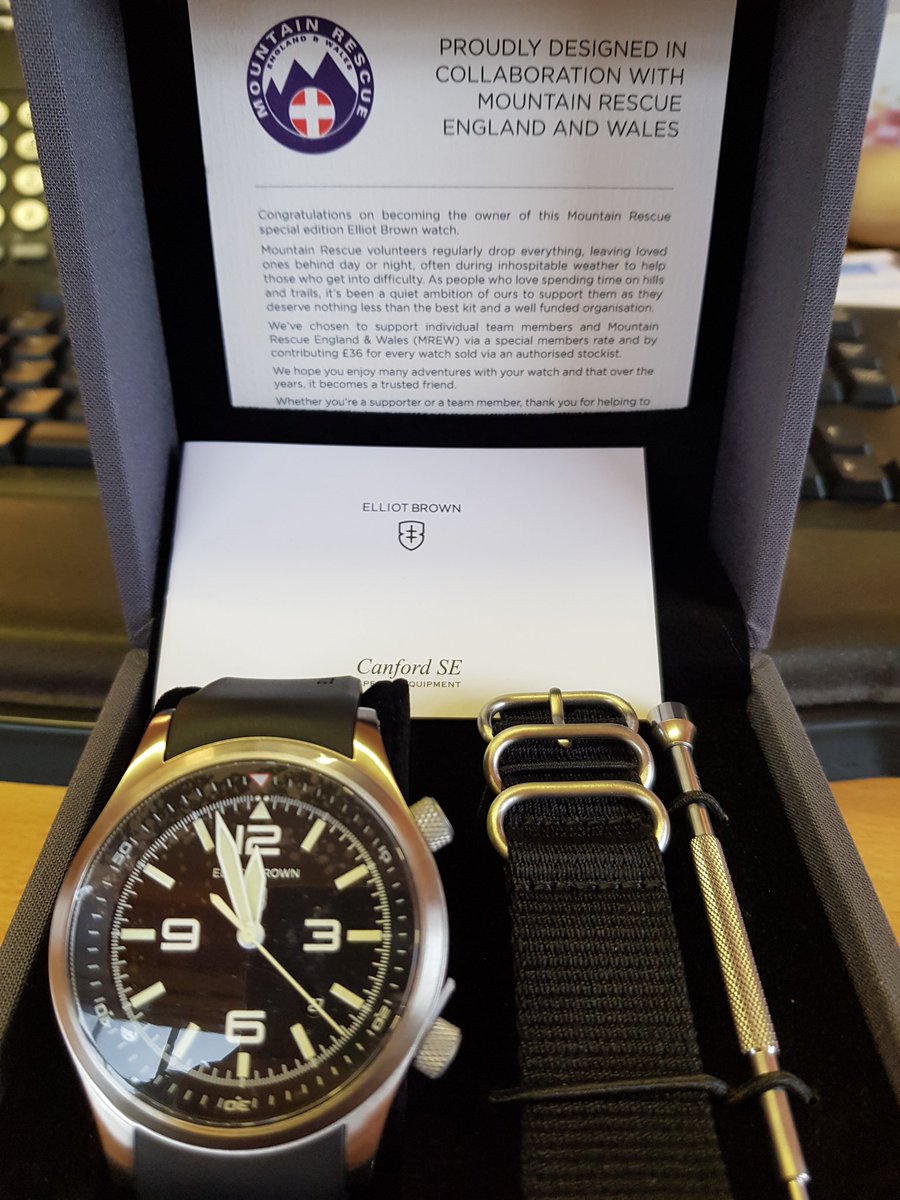 seanhdly's tweet photo. At last happy new watch day ! .#fathersday #its my birthday  #Ebwatches ,#mountrescueuk https://t.co/NSe4bBW1C0
