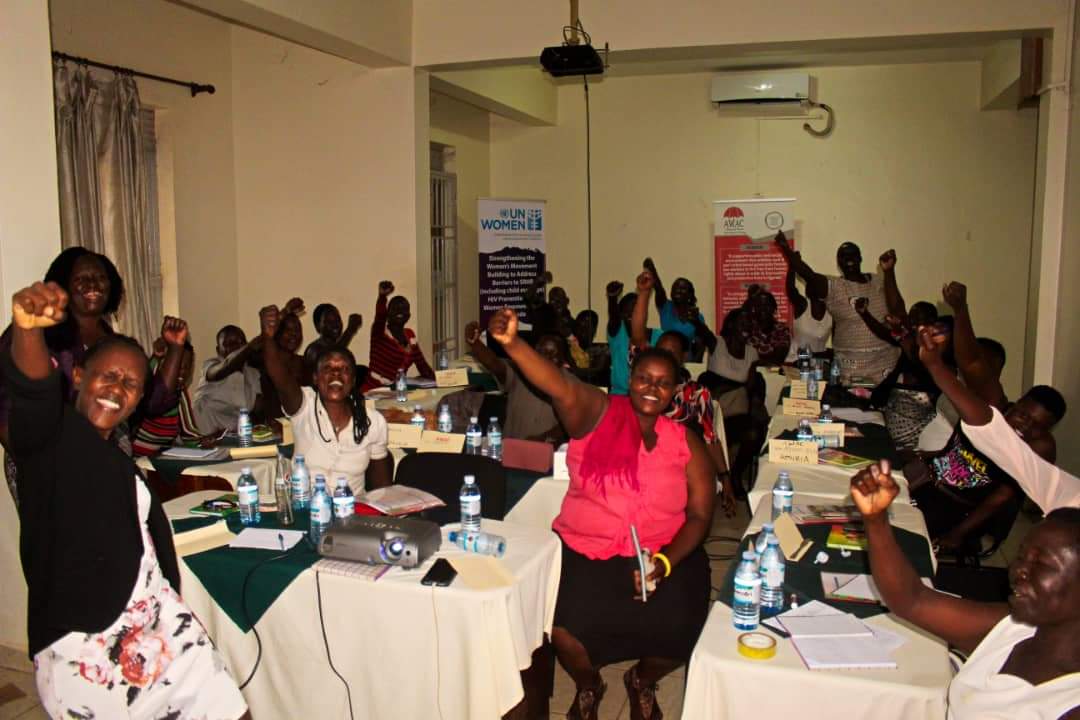 KyomyaMacklean's tweet photo. In Tororo, training FSWs, WLHIV  &amp; YPLHIV of Teso Region-Tororo, Amuria &amp; Kaberamaido in areas of Movement Building, Transformational Leadership, GEWE, SRHR &amp; EVAW/G https://t.co/o2Ji5wkjBt