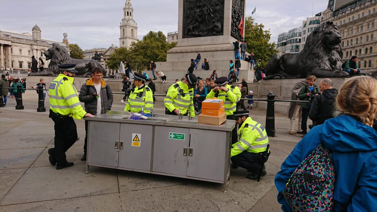 Extinction Rebellion London 🌍 tweet media