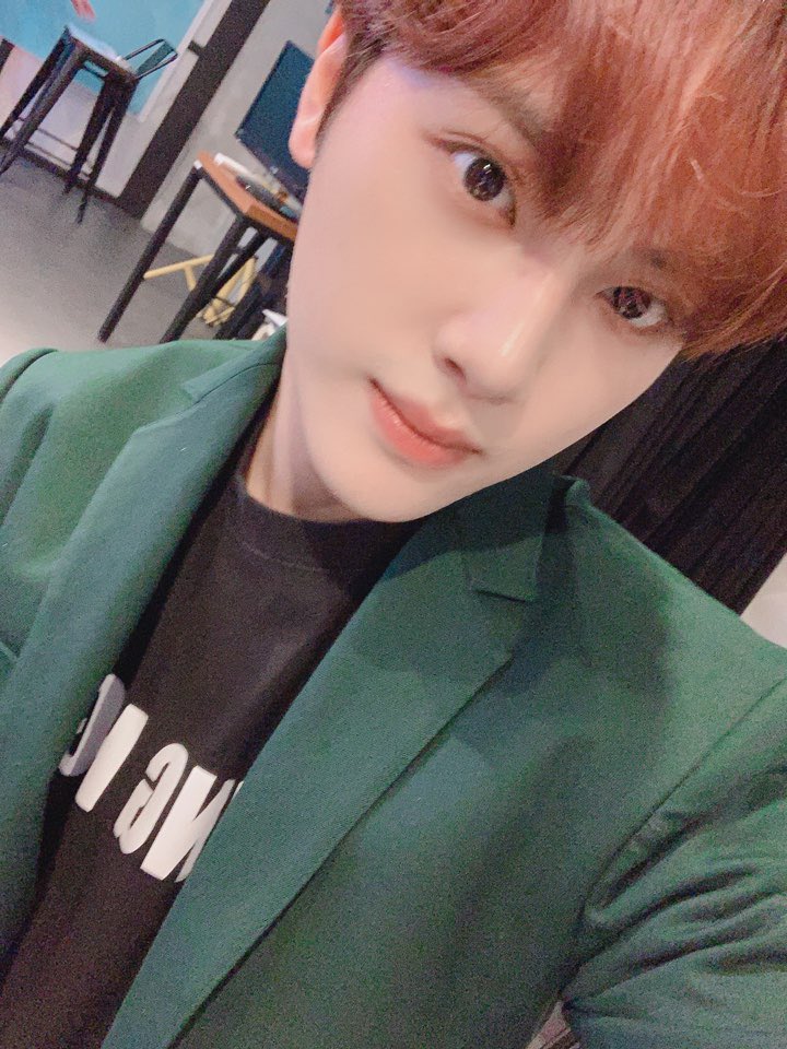 WE_THE_BOYZ's tweet photo. [주학년] 저녁식사 하셨나요? https://t.co/YTkblqQqXV