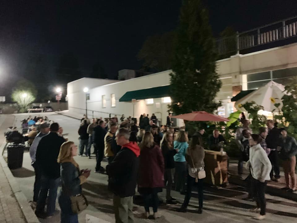 SwarthmoreRec's tweet photo. SRA Oktoberfest was a big success.  Thank you to everyone who helped organize and came out to support us. Thank you to the Swarthmore Co-Op for working with us to make this a great night and thank you to 2SP Brewing and Swarthmore Brewing Company for your donations! https://t.co/gmQtudf1h5